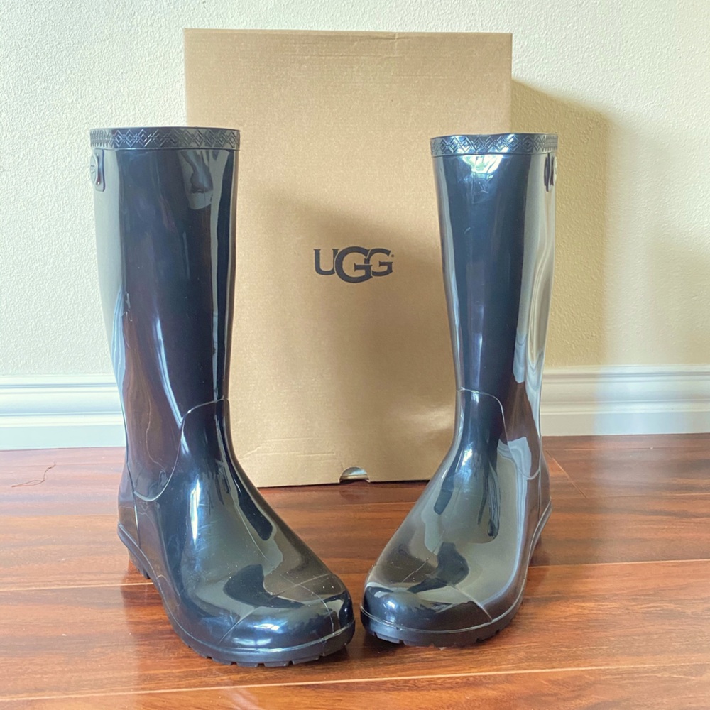 Ugg Rain boots ☔️